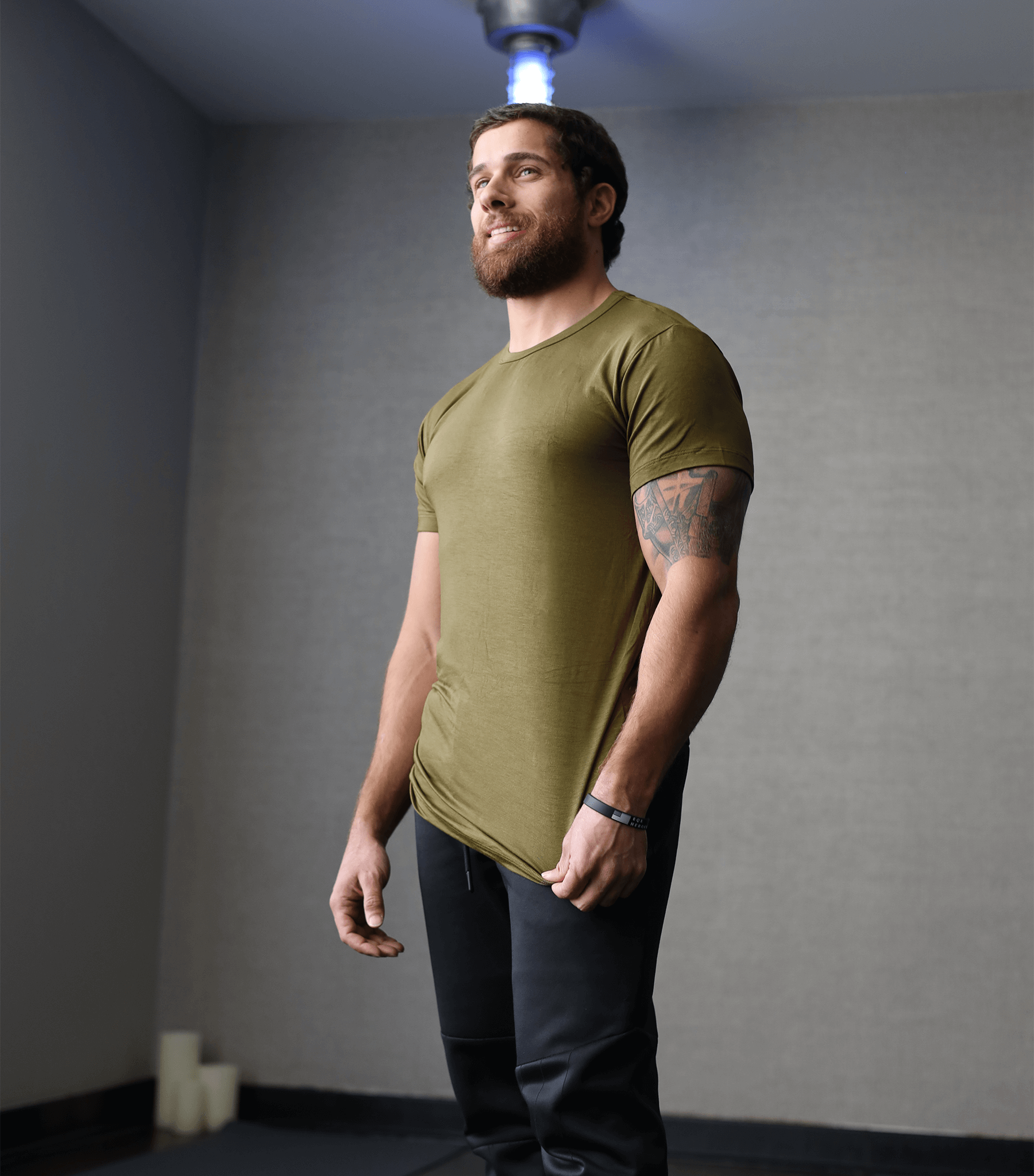 Elevate Your Workout with Aero Tech Bamboo T-Shirts: Unmatched Comfort and Performance for Your Active Lifestyle. These Aero Tech Bamboo T-Shirts are Crafted with Premium Bamboo Fabric, Offering Superior Moisture-Wicking, Breathability, and Natural Anti-O